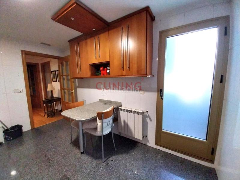 Foto d4b366a9-a2f8-4efd-a982-7ddbd173b550. Location appartement avec parking piscine dans Centro Cáceres