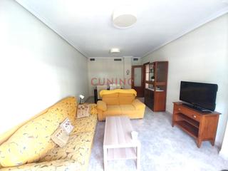 Lloguer Pis  N/a. Alquiler de piso situado en la zona de nuevo cáceres. ideal para