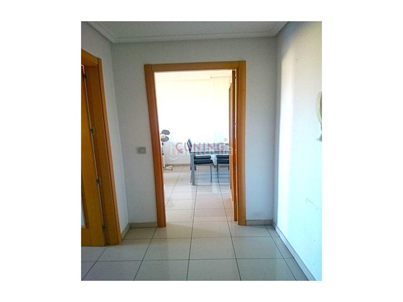 Foto 7c6b7975-2650-4b39-9c43-bac4fa22ba37. Apartamento venta de apartamento situado en casaplata con garaje, trastero y piscina comunitaria. en Cáceres