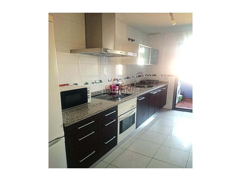 Foto 9575ae6c-46f1-483a-afa7-ed017818a269. Apartamento venta de apartamento situado en casaplata con garaje, trastero y piscina comunitaria. en Cáceres