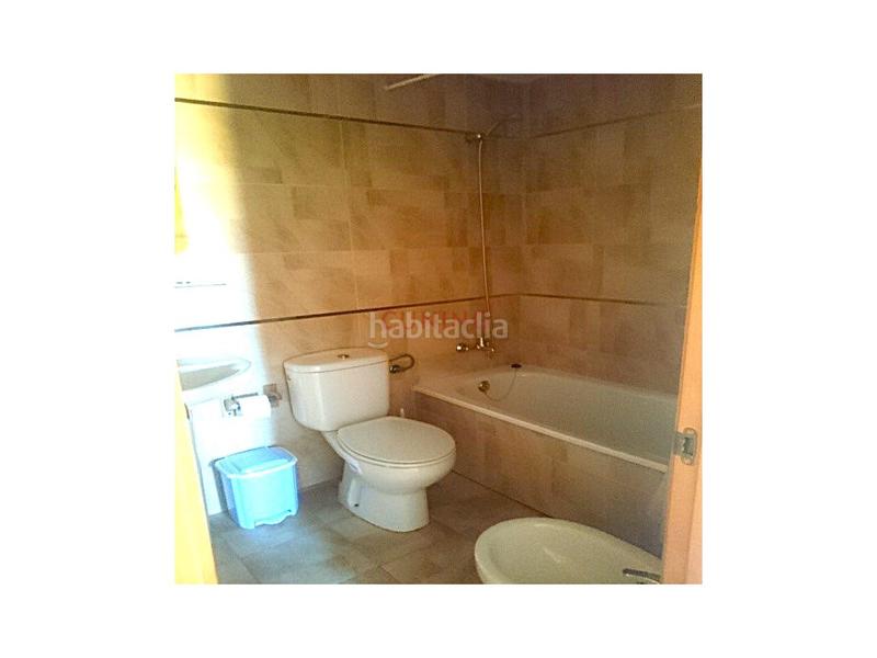 Foto d969fe0d-06be-4c98-b735-f3635e8ce6c4. Apartamento venta de apartamento situado en casaplata con garaje, trastero y piscina comunitaria. en Cáceres