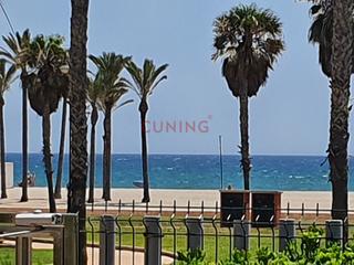 Casa  N/a. Vivienda de lujo en primera lnea de playa  en la prestigiosa ur