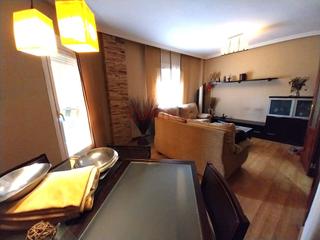 Rent Flat  N/a. Piso situado en la zona de nuevo cáceres con garaje.