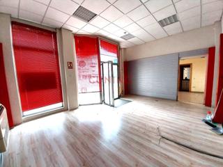 Location Local commercial  N/a. Alquiler de local comercial ubicado en planta de calle situado e