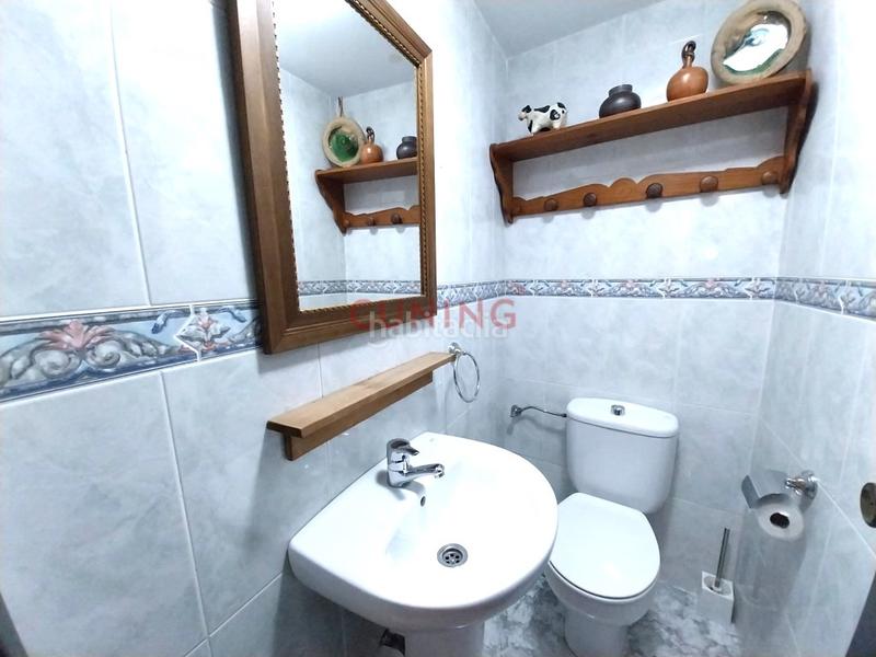 Foto 331a06ac-0c3f-4f50-80fc-c6e0a556008e. Location appartement dans Casco Antiguo Cáceres