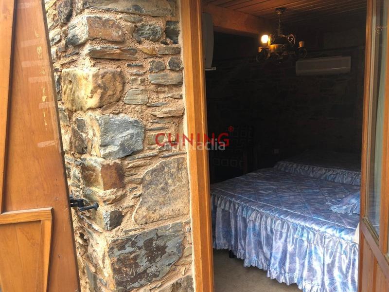 Foto c7333734-5868-4dd4-a1b2-b22c0f5f14e8. Casa venta de casa rural situada en la localidad de el , las hurdes en Ladrillar