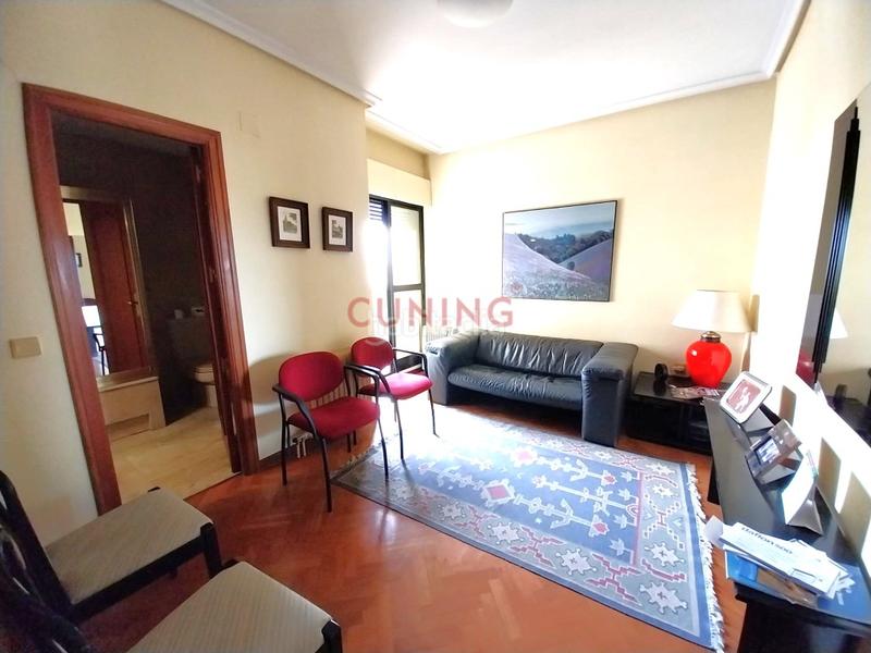 Foto 093d1e61-d10a-47cf-9964-a8ad6be7e2a8. Pis amb aparcament a Centro Cáceres