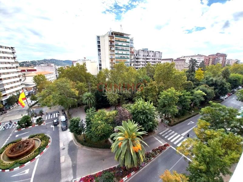 Foto 468215b3-7de0-4630-bcb6-7220714d5fc7. Pis amb aparcament a Centro Cáceres