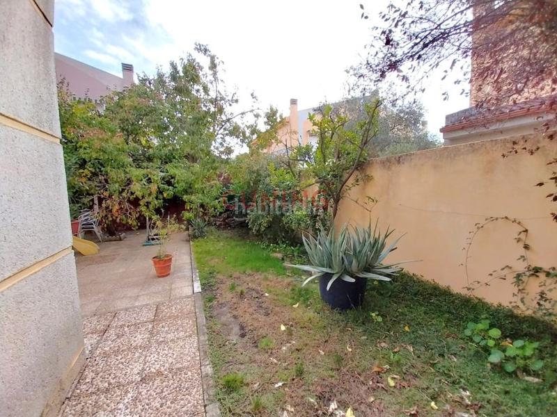 Foto e1b90fb8-50c2-4cbc-9acd-973c4450e715. Chalet con parcheggio in Ruta de la Plata Cáceres