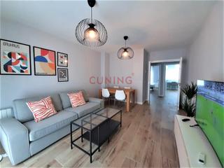 Miete Etagenwohnung  Calle jose reviriego pedrazo. Apartamento de 2 dormitorios, garaje y trastero.