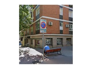 Local Comercial a Calle Arturo Soria