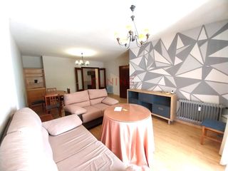 Appartement  Calle obispo segura saez. Atención inversores! magnífica propiedad dividida en 2 apartamen