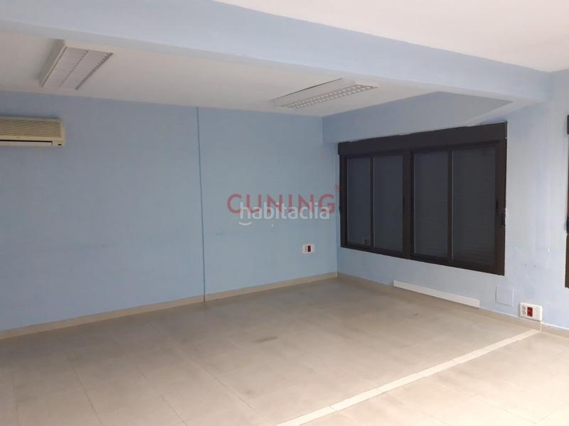 Foto 5cbe793a-1d0f-42ed-8df6-bf07e5189719. Alquiler oficina excelente localoficina situado en el Centro , ideal para inicio de actividad. en Cáceres