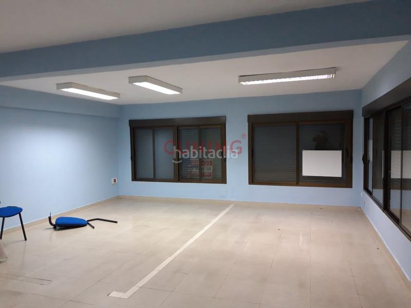 Foto 79c79599-93b8-4f2d-b547-4c00594e5207. Miete büro in Centro Cáceres