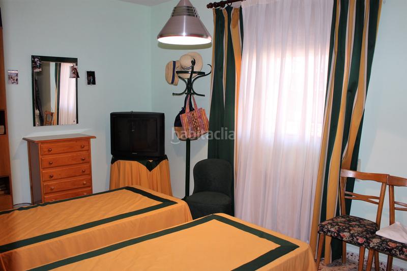 Foto 6540916a-2818-4b21-9ca2-9efe90c2e088. Maison jumelée avec chauffage parking piscine dans Brazatortas