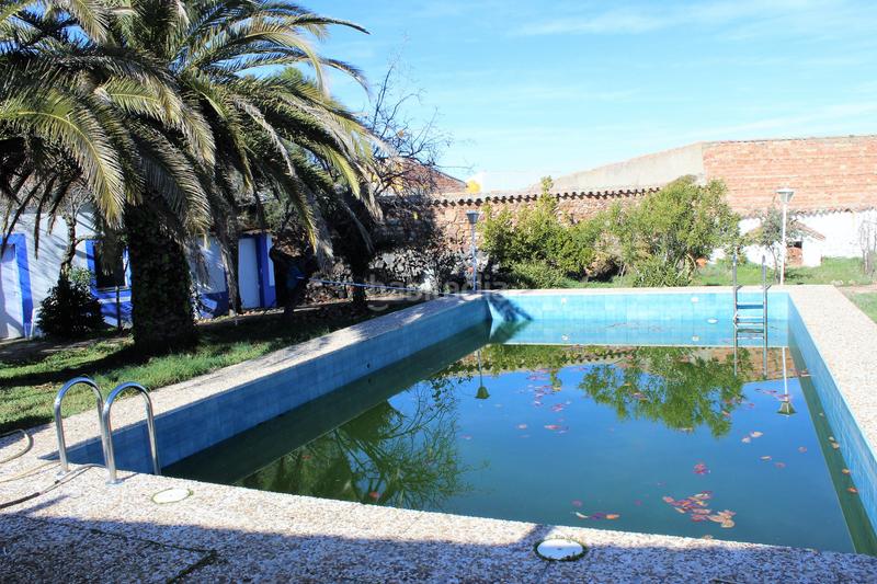 Foto f2e2ae4d-62c1-437b-bd56-7a4a91f21a60. Maison jumelée avec chauffage parking piscine dans Brazatortas