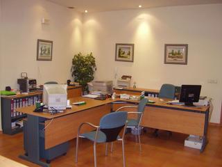 Rent Office space in Calle estación vía crucis n2. Local en alquiler en calle paz, ciudad real.