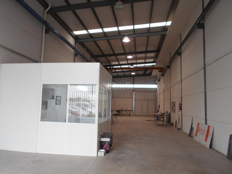 Foto 55efece6-2c35-486f-b75e-1a9b47df0b67. Bâtiment à usage industriel dans Nuevo Parque Ciudad Real