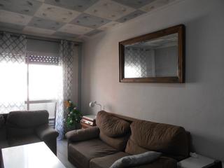 Pis  Calle de la mata. Inmobiliaria correal les ofrece un piso en venta.