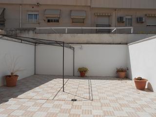 Apartament  Calle de la zarza. Inmobiliaria correal ofrece un apartamento en venta con patio