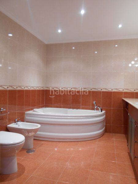 Foto 45ba4f67-6d75-4759-826b-6f37fde7971b. Pis amb calefacció aparcament a Larache Ciudad Real