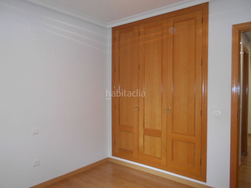 Foto b7c0a9fa-c6cf-4944-afde-7657f72c6479. Pis amb calefacció aparcament a Larache Ciudad Real