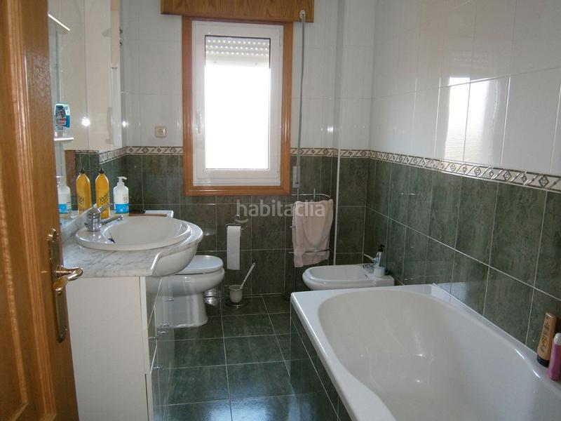 Foto 0487442f-3ade-4478-9453-a8aedffc4155. Chalet avec cheminée chauffage parking dans Cambre