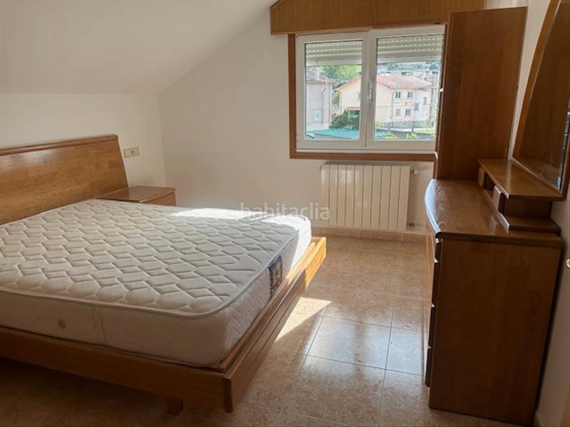 Foto 0607d086-676b-420a-b29e-e6fb02e3b5aa. Chalet avec cheminée chauffage parking dans Cambre