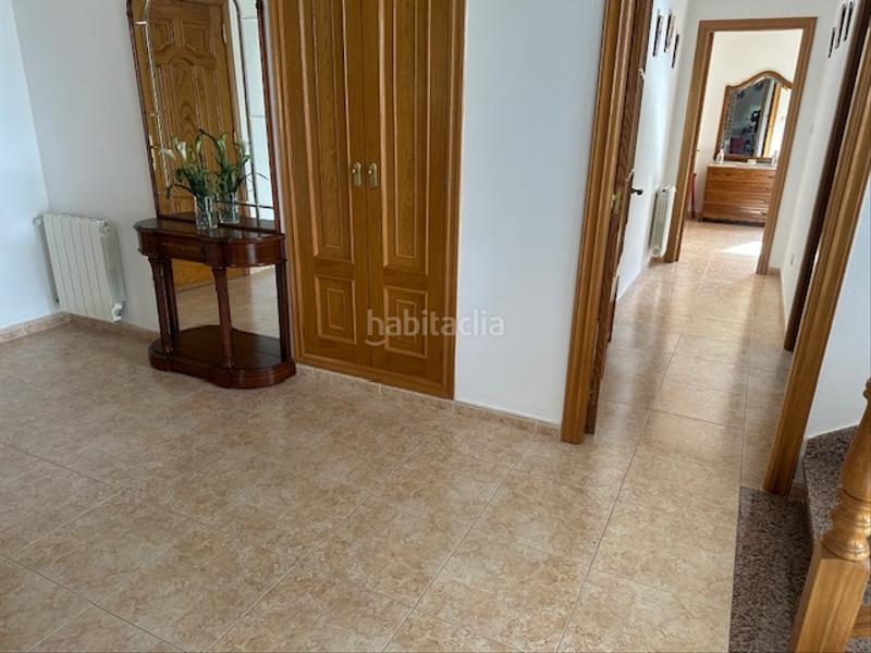 Foto 2234553d-7049-459d-9084-46a501d6a5bf. Chalet avec cheminée chauffage parking dans Cambre