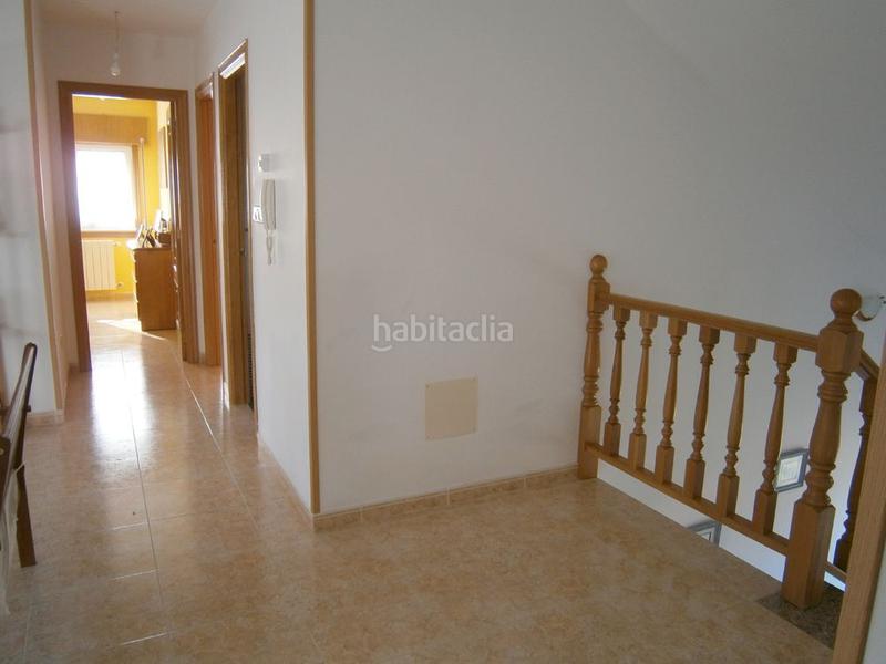 Foto 2d086382-5ea3-494e-b72b-5d27b030a29c. Chalet avec cheminée chauffage parking dans Cambre