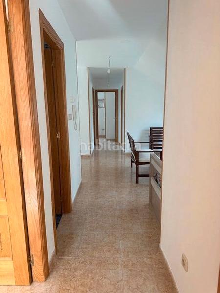 Foto 48c8f0ce-67a6-4c84-bb80-30115573d7e0. Chalet avec cheminée chauffage parking dans Cambre