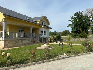 Xalet a Cambre. Espectacular chalet en cambre