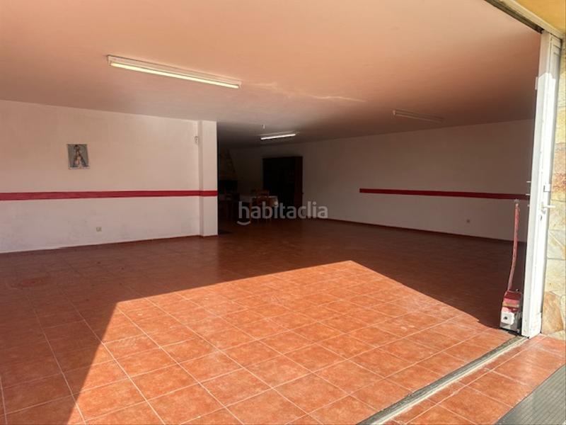 Foto cb87b15a-cf52-4370-8f1e-9134b9095333. Chalet avec cheminée chauffage parking dans Cambre