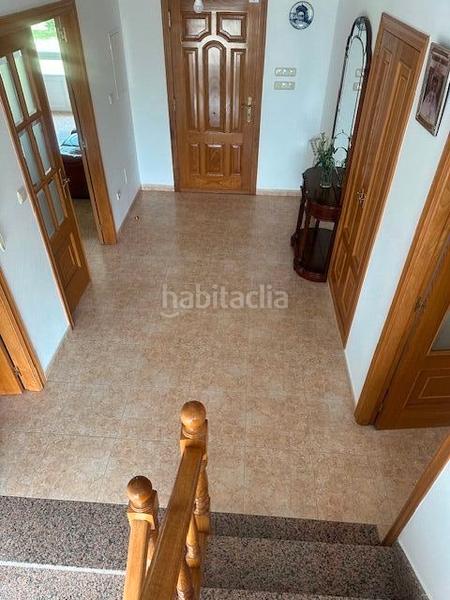 Foto f1bb05e1-c0c4-4193-b103-64bcd8f7ca11. Chalet avec cheminée chauffage parking dans Cambre