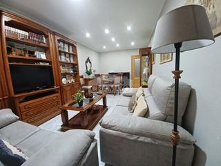 Flat  Calle san francisco 63. ??piso con garaje y ascensor en una zona muy demandada??