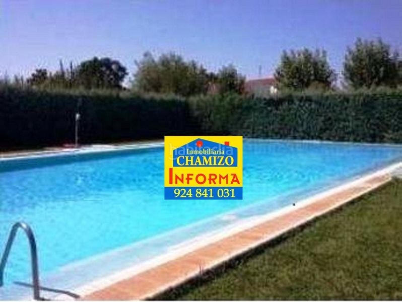 Foto a5b0045f-28e3-4255-bc63-193fa8b9015d. Chalet con piscina in Villanueva de la Serena
