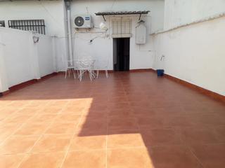 Appartement à Villanueva de la Serena. Gran piso en venta sin comunidad con una gran terraza