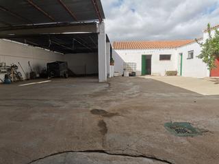 Maison à Acedera. Gran vivienda con tejado nuevo en la localidad de los guadalpera