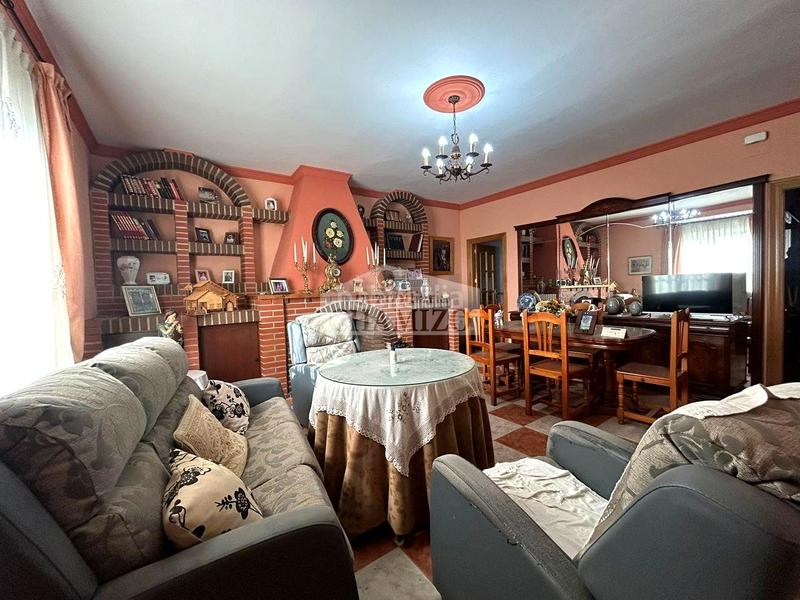 Foto 27a4a7a8-82b6-46b8-8967-e8805908f607. Chalet en calle san francisco 63 ¡¡¡gran chalet con piscina , en Villanueva de la Serena