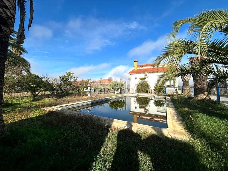 Foto 46e40e5a-e696-4ae8-b3dc-164a81ec1680. Chalet en calle san francisco 63 ¡¡¡gran chalet con piscina , en Villanueva de la Serena