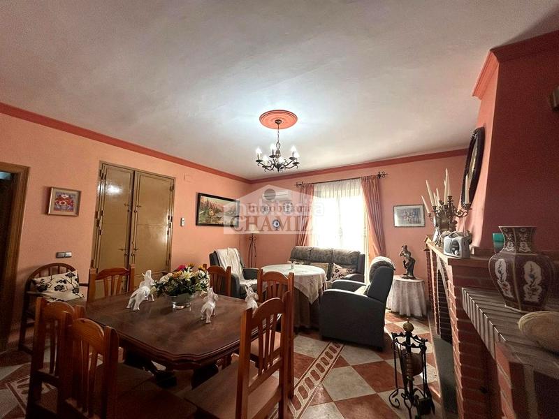 Foto 764fdf31-4a7c-47eb-a733-44c4bea7ff3f. Chalet en calle san francisco 63 ¡¡¡gran chalet con piscina , en Villanueva de la Serena