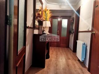 Flat in Calle san francisco 63. Piso con buenas calidades en zona centro, plaza de garaje y tras