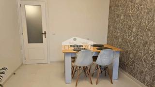 Pis a Calle san francisco 65. Piso bajo en venta reformado, amueblada con un buen patio posibi