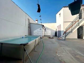 Casa  Paseo de extremadura 28. !!!!casa en venta con gran patio, terraza, garaje para entrar a