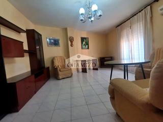 Appartement  Calle san francisco 43. ????piso con patio???? , garaje ?? y ascensor en el centro de vi
