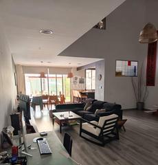 Maison  Calle san francisco 63. Gran casa estilo minimalista en perfecto estado para entrar a vi