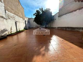 Casa  Calle san francisco 43. Casa en venta en buen estado con gran patio