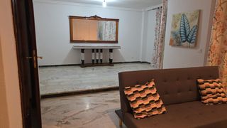 Pis a Calle san francisco 63. Piso en perfecto estado para entrar a vivir con terraza