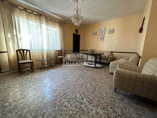Pis a Calle san francisco 43. !!!! oportunidad piso en venta con terraza y muy buena situacion