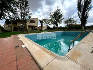 Xalet  Calle san francisco 43. ????espectacular chalet con piscina???????????? en muy buena zon